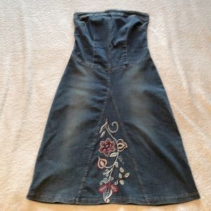 Jean dress w/ embroidery
